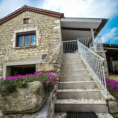 Domaine Moulin Thoulouzes Holiday home Grospierres